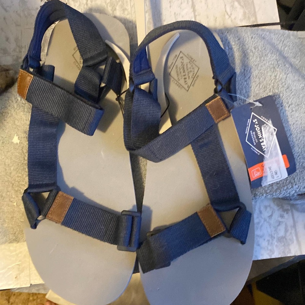 St John Bay mens sandals (new)